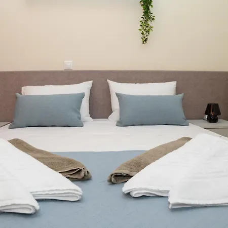 Happy House-steps From Nea Chora