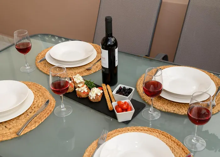 Апартаменты Happy House-steps From Nea Chora *