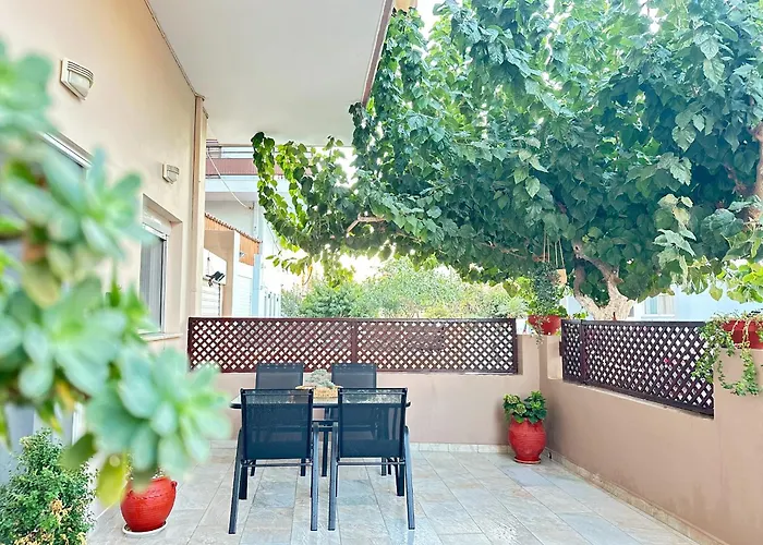 Happy House-steps From Nea Chora Апартаменты